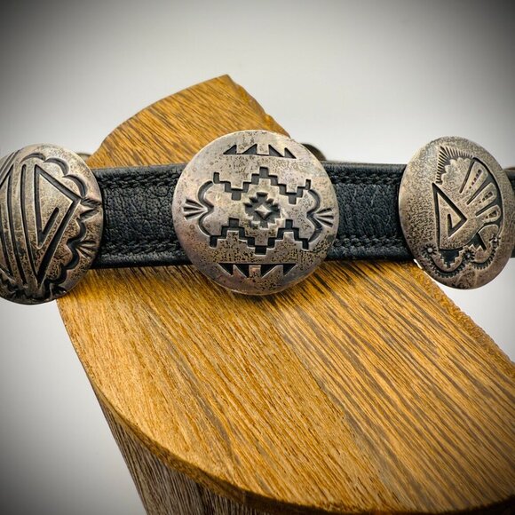 Vintage Navajo Sterling Silver Concho Belt — Signed JF — 14 Piece Set (30") - Picture 6 of 9